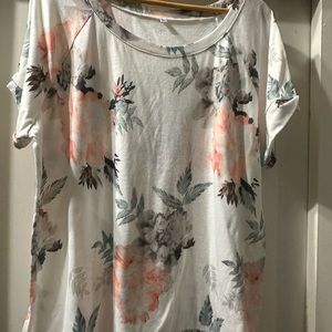 Hawaiian Print Tee - Size 2XL - Like New